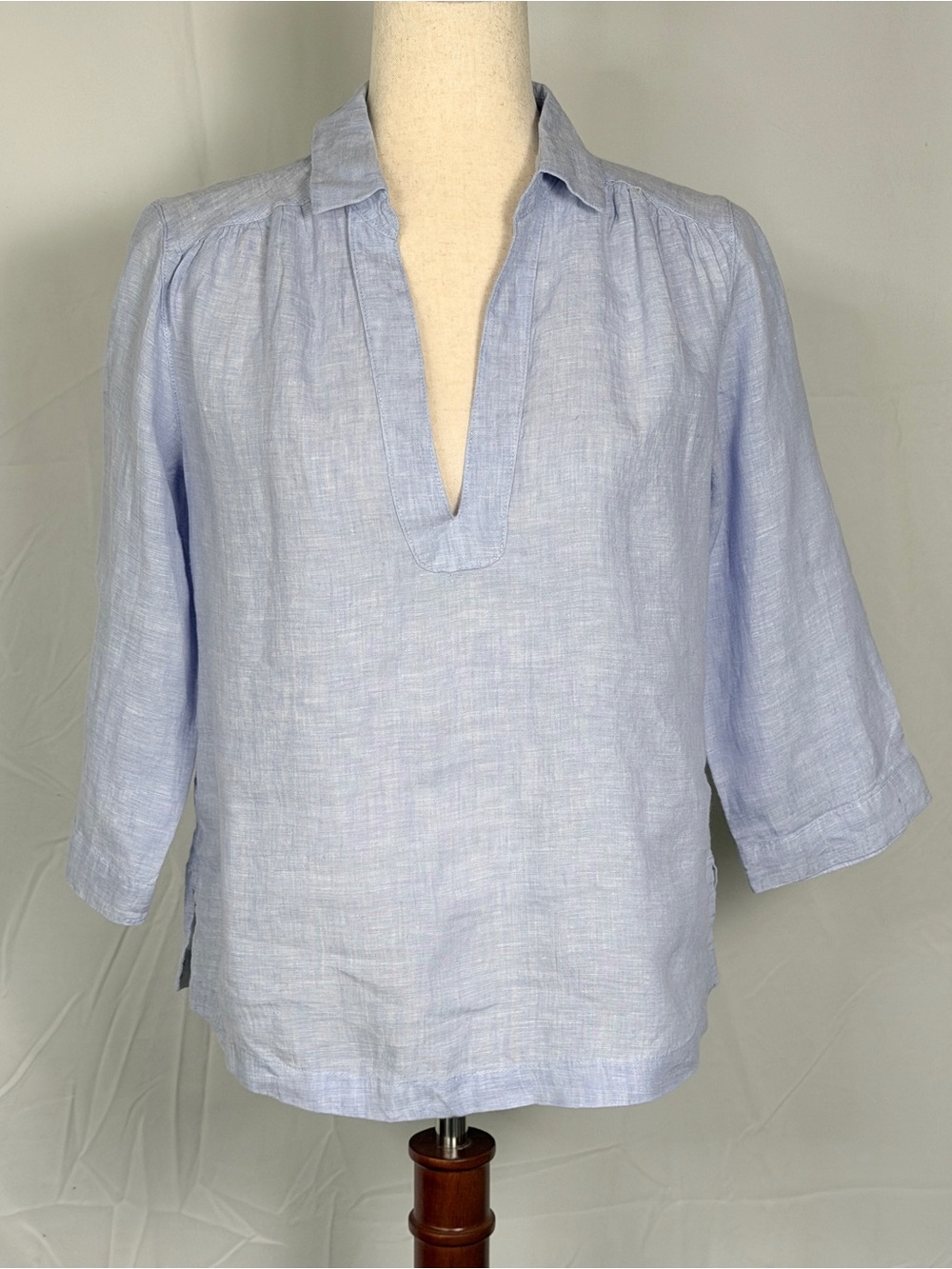 Sigrid Olsen Light Blue Linen V-Neck Popover Top. Euro, beachy resort, light
